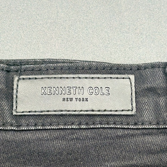 Kenneth Cole slim fit jeans. Size 34X30. Mens. Black. Like new condition!! - Picture 3 of 6